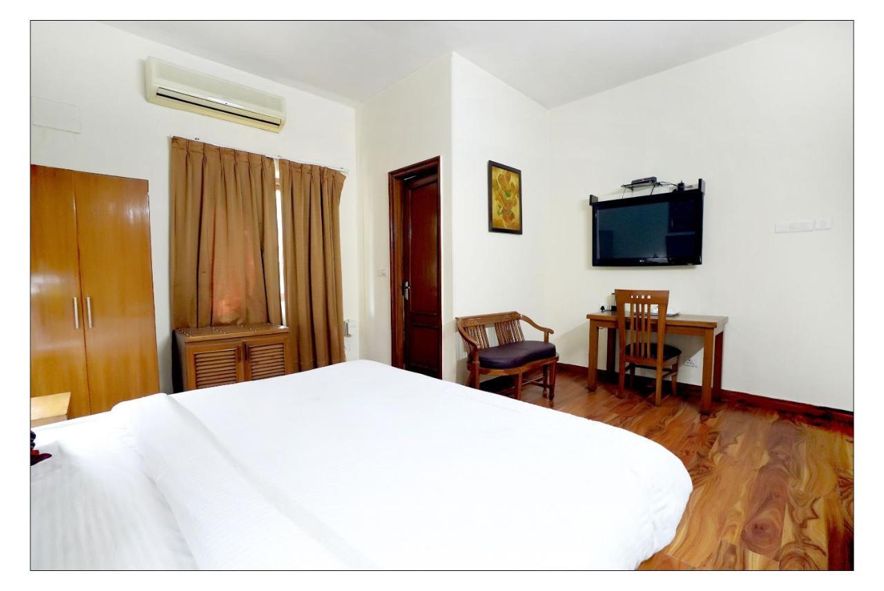 Hotel Oscar - Hauz Khas New Delhi Ngoại thất bức ảnh