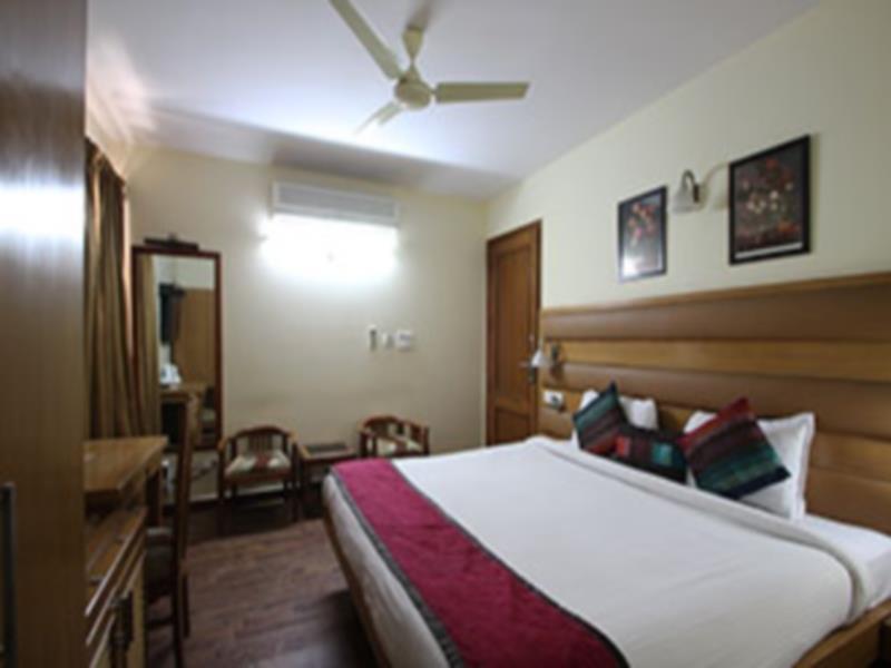 Hotel Oscar - Hauz Khas New Delhi Ngoại thất bức ảnh