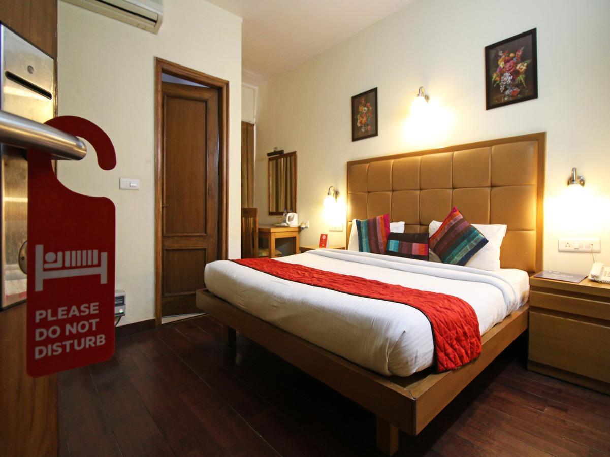Hotel Oscar - Hauz Khas New Delhi Ngoại thất bức ảnh