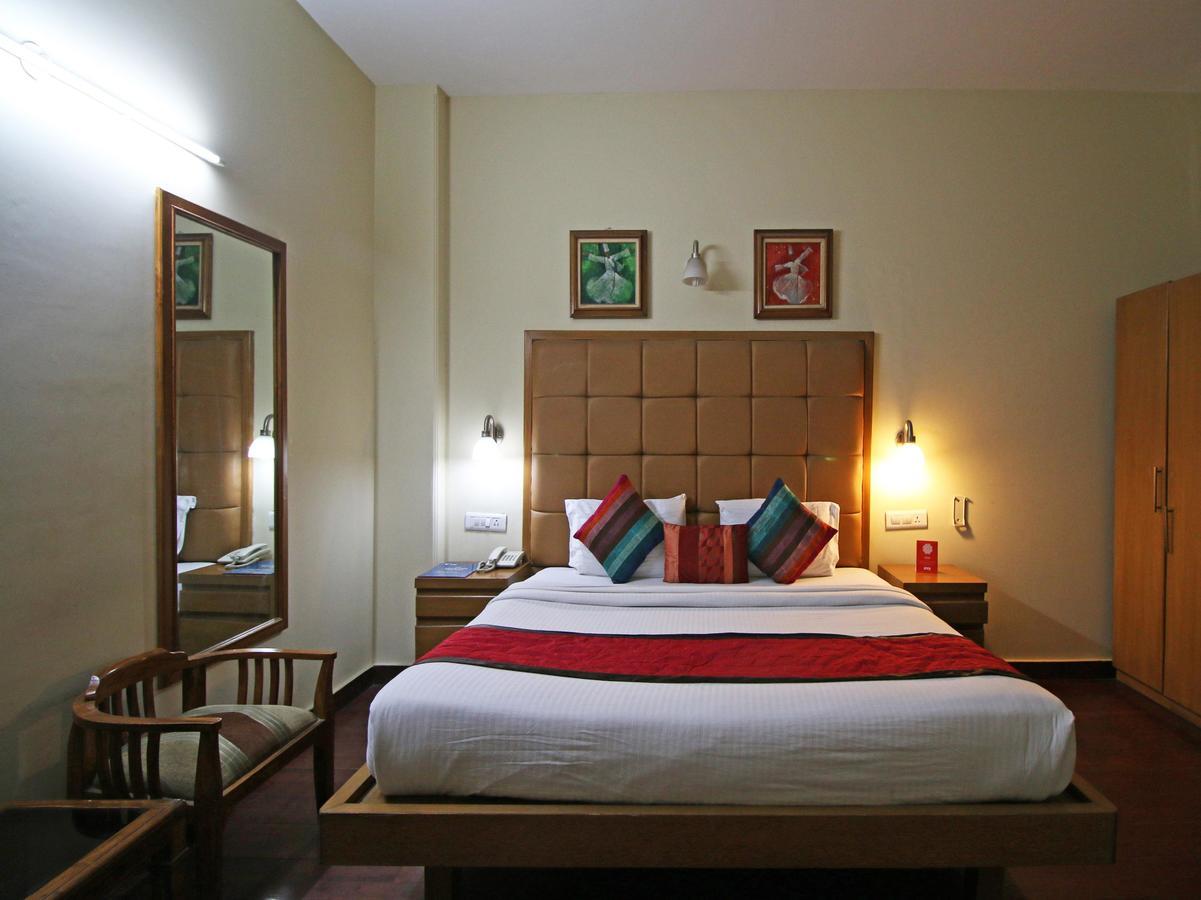 Hotel Oscar - Hauz Khas New Delhi Ngoại thất bức ảnh