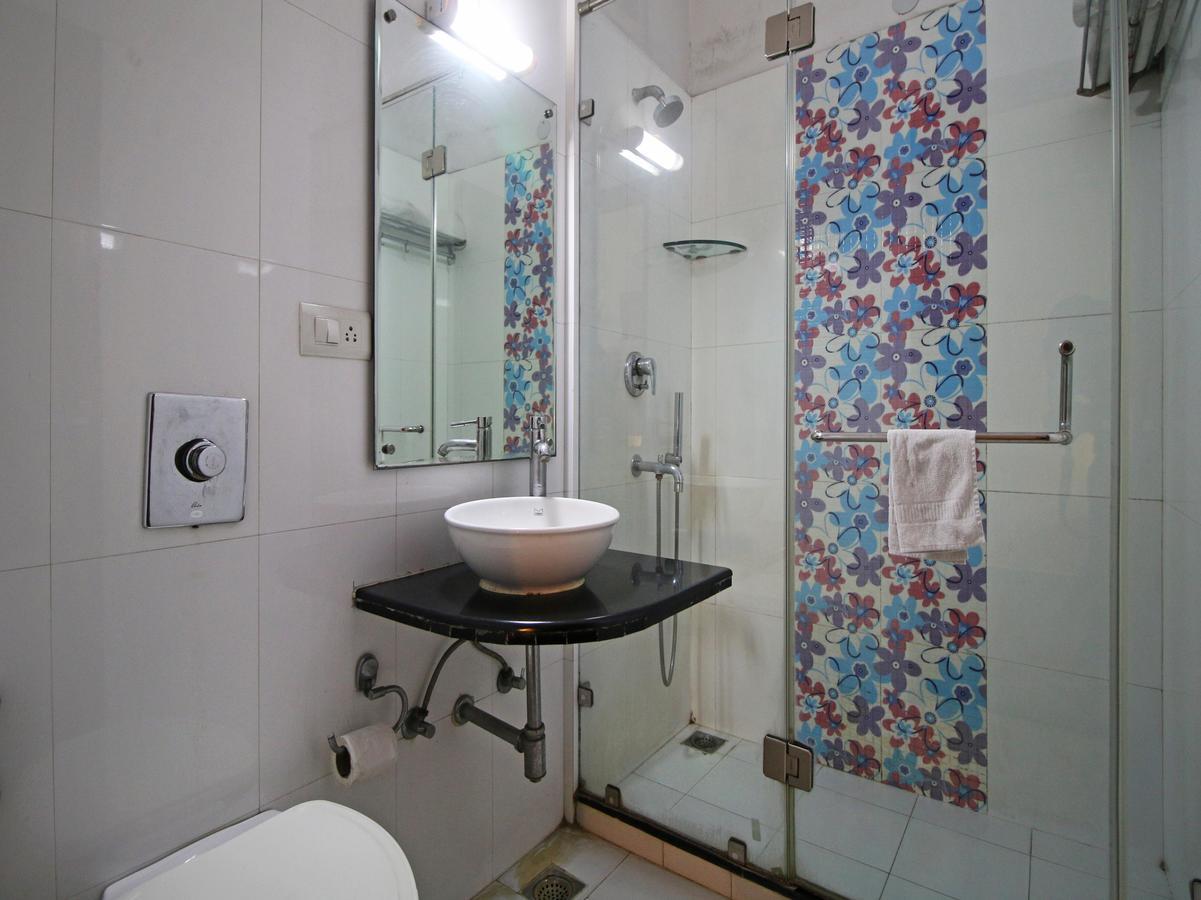 Hotel Oscar - Hauz Khas New Delhi Ngoại thất bức ảnh
